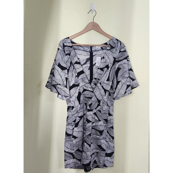 Loft Wrap Romper Womens 4 Black Fern Print Botanical Flounce Sleeve Boho Luxe - Picture 2 of 13